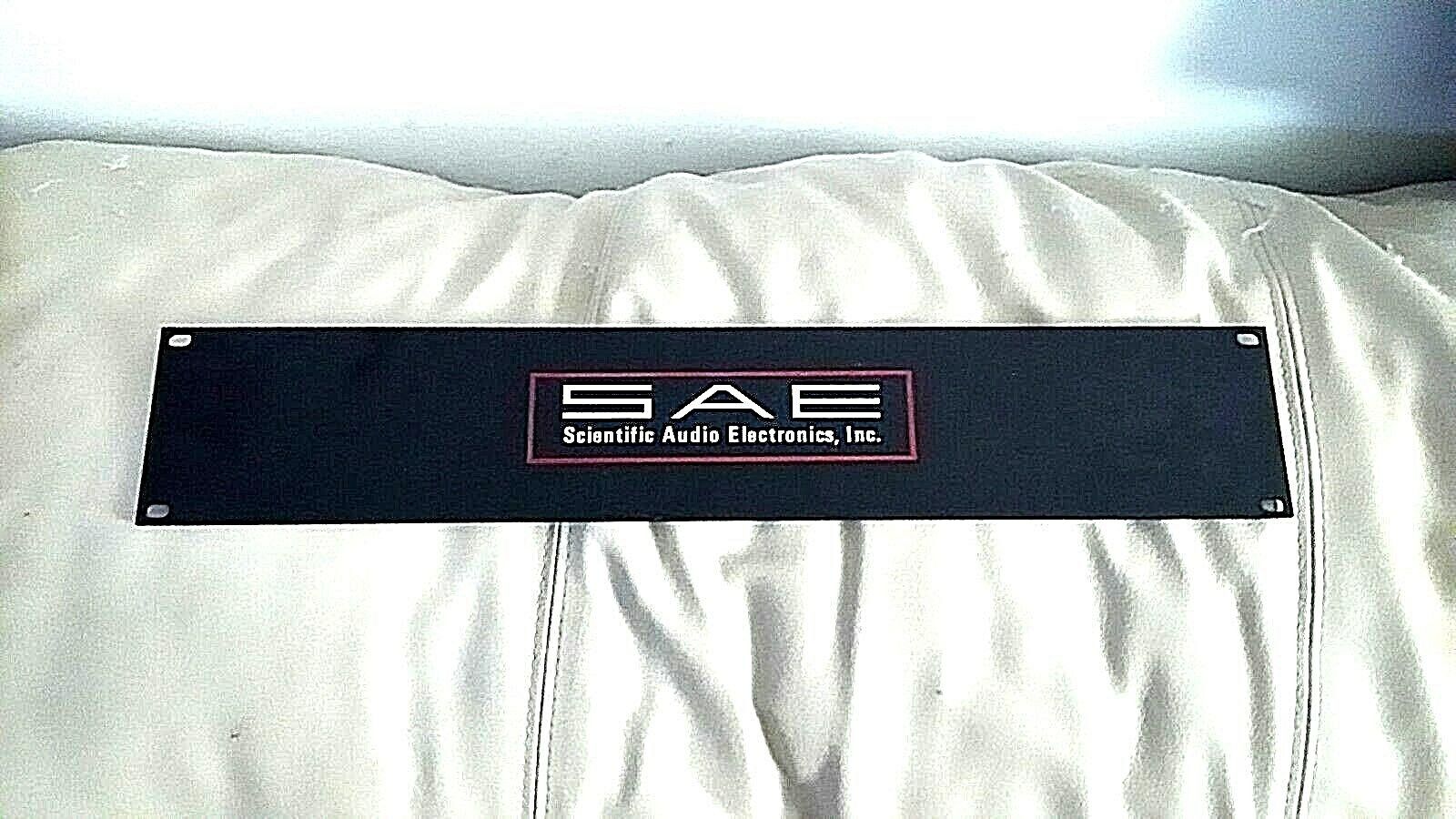 Sae Stereo Rack Red Logo Panel 2ru For Vintage Amp Tuner Preamp Equalizer System